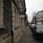 Neoteric Apartment